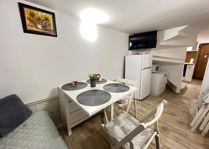 Casa de hóspedes мореплавателите / The Seafarers 3*